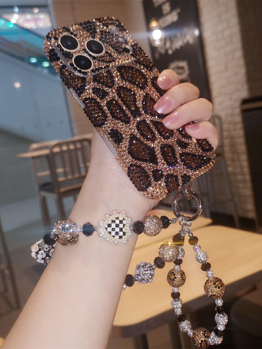 Internet celebrity new model for iPhone 17 Pro Max, Apple 16 mobile phone case, Air high-end rhinestone, 15 Plus, European and American trendy brand, personalized leopard print, 14 protective case, 13 all-inclusive drop resistance, 12, women