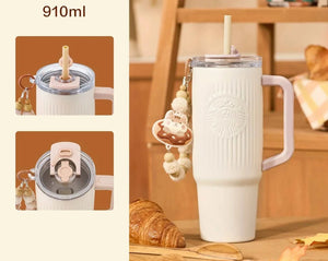 مجموعة Starbucks Fall Collection بتصاميم الدب والألوان الخريفية.