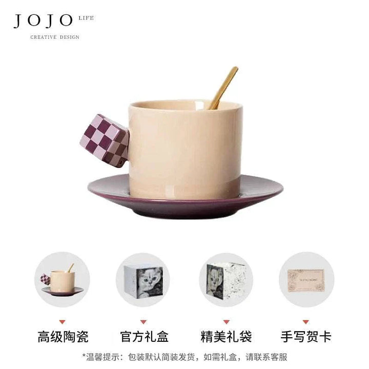 فنجان قهوة JOJO بتصميم سيراميك عالي الجودة مع مقبض مكعب شطرنج وألوان عصرية مع صحن وملاعق أنيقة
