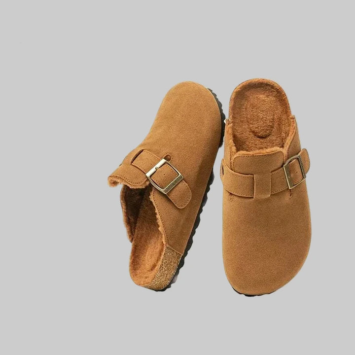 شبشب dalaxiong من القطن بنعل TPR بطانة فرو ناعمة ومشبك نحاسي لون ترابي للراحة والأناقة المنزلية