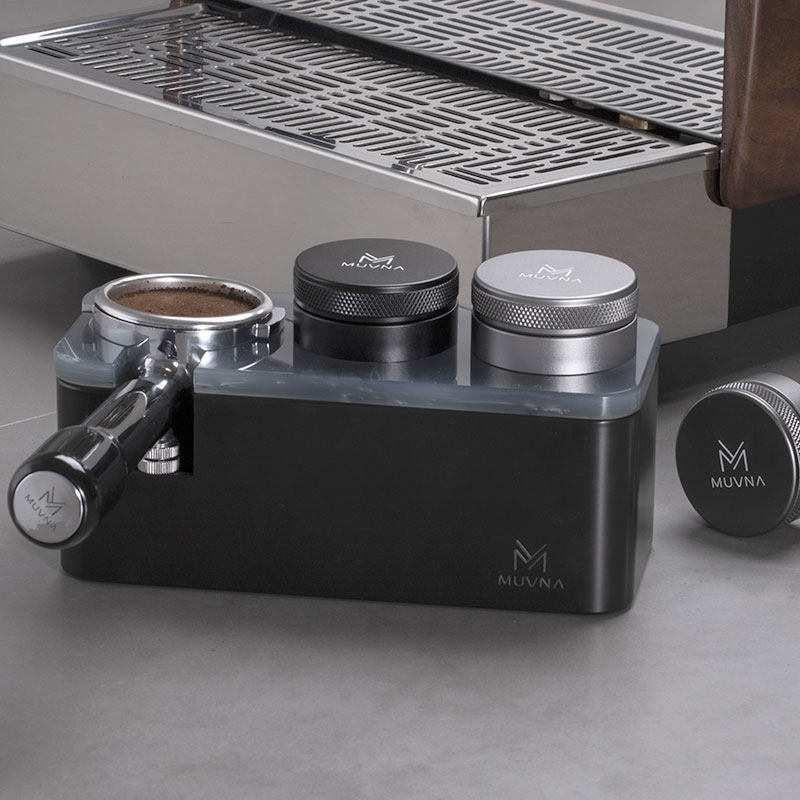 موزع قهوة Muvna قابل للتعديل مقاس 58mm بتصميم احترافي.