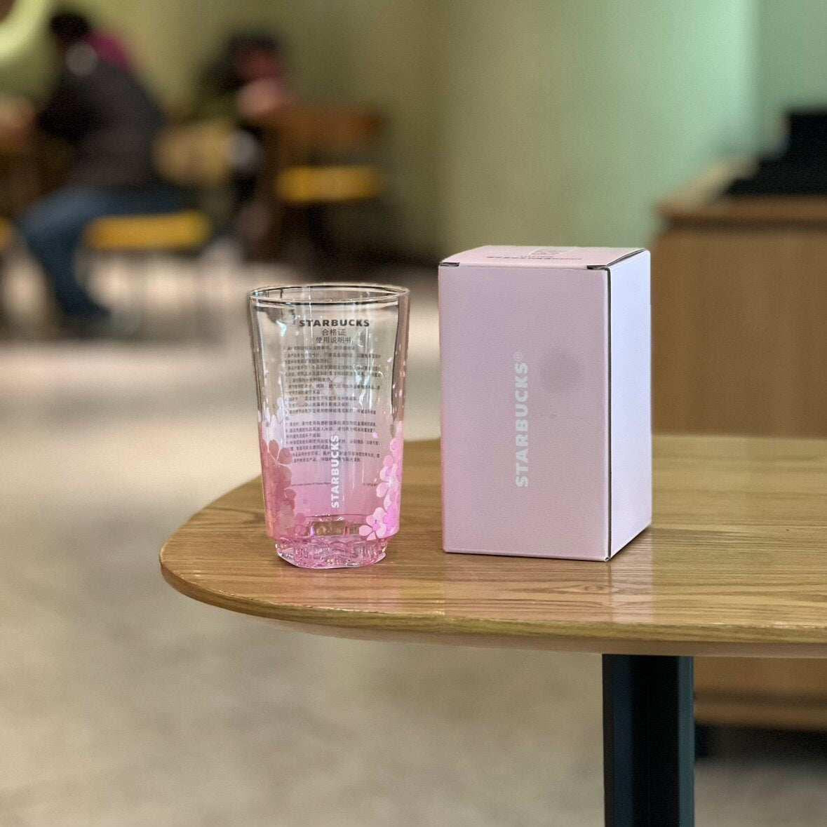 Starbucks Cup 2025 Cherry Blossom Spring Bloom Pink Girl's Heart Cold Glass Stainless Steel Straw Insulated Water Cup.