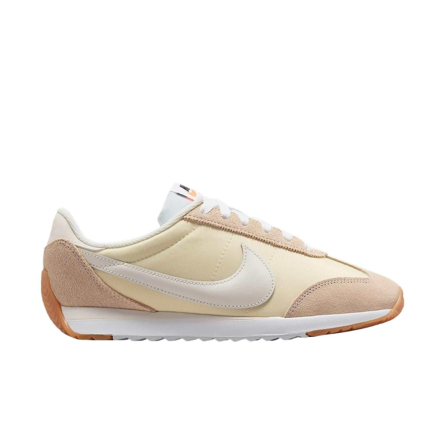 Original Nike Beige Suede Side View - حذاء نايك الأصلي بيج Suede من الجانب شوز نايك | nike schuhe | Nike Shoes
