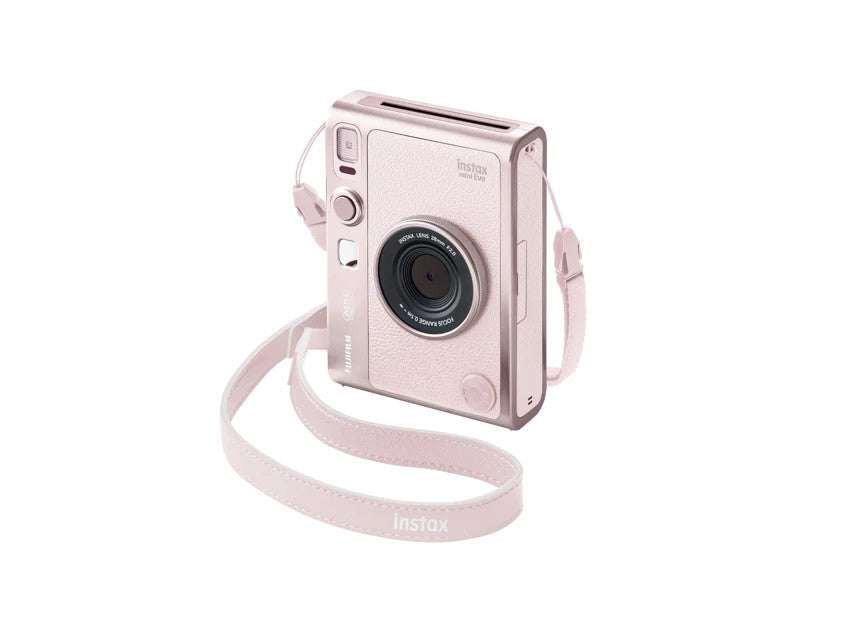 FUJIFILM instant mini Evo اصدار روز.