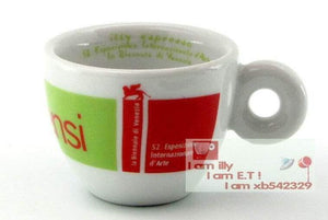 طقم فنجان قهوة Espresso من illy بتصميم Biennial Venice الحصري.
