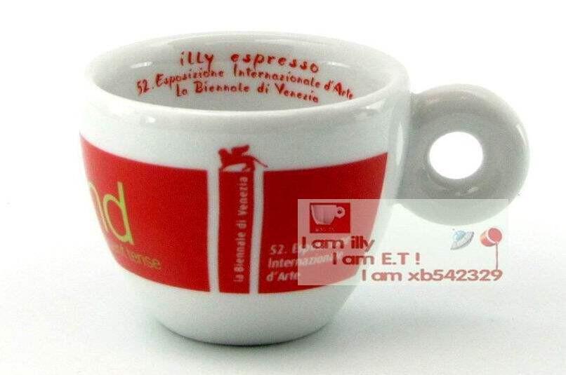 طقم فنجان قهوة Espresso من illy بتصميم Biennial Venice الحصري.