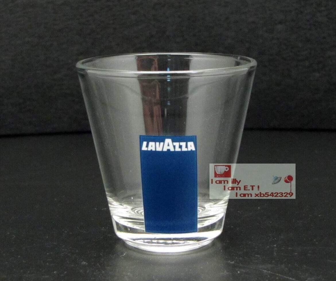 طقم أكواب قهوة زجاجية بتصميم Lavazza شفاف وأنيق.