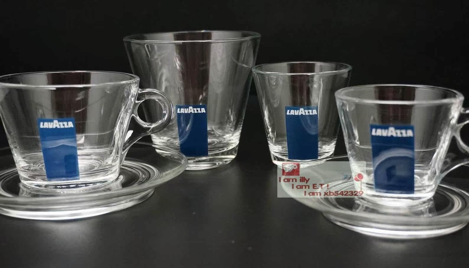 طقم أكواب قهوة زجاجية بتصميم Lavazza شفاف وأنيق.