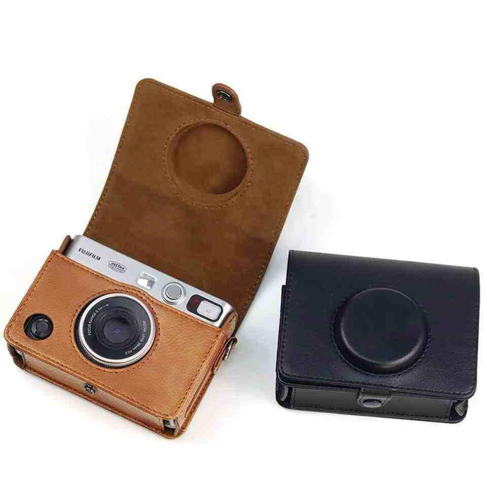 Fujifilm Instax Mini Evo كاميرا مع بكج هدية.