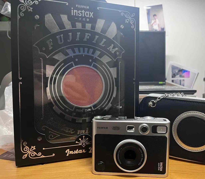 Fujifilm Instax Mini Evo كاميرا الفاخرة مع حافظة جلدية وتغليف هدية أنيق للتصوير الفوري