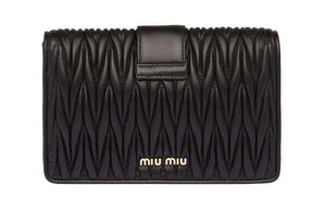 Miu Miu Wander Black.