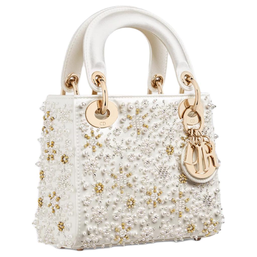 حقيبة Lady Dior ميني بيضاء مرصعة بالخرز الكريستالي