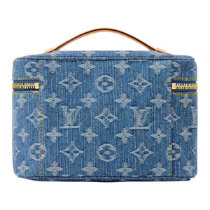 حقيبة Makeup من قماش Denim أزرق بنقشة Monogram.