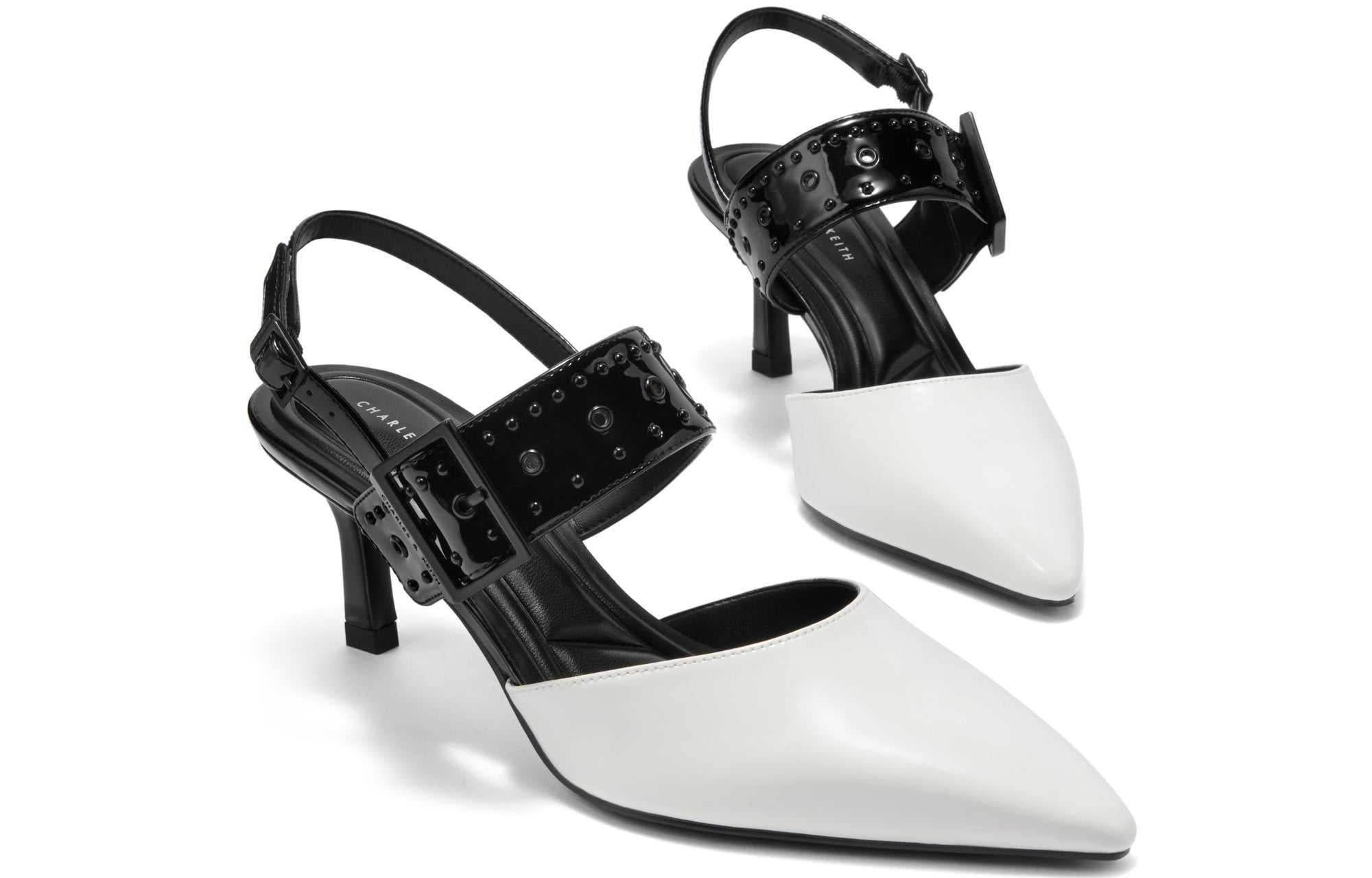حذاء كعب Slingback أبيض وأسود بمقدمة مدببة CHARLES & KEITH.
