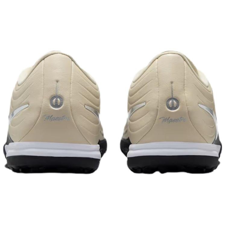 الجزء الخلفي لحذاء Nike Tiempo وكعبه المبطن