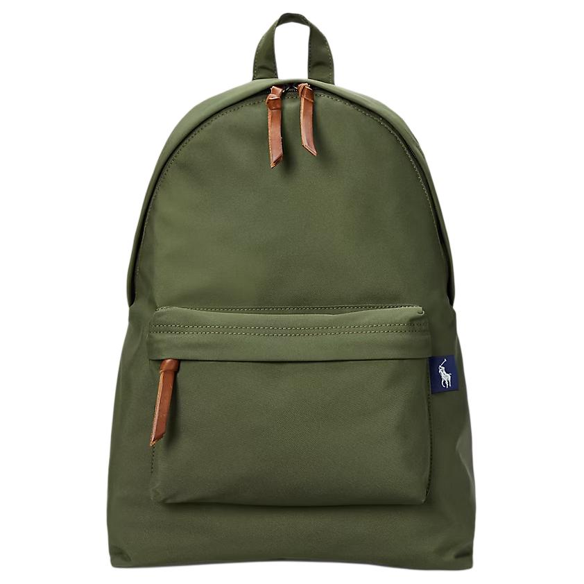 An authentic Polo Ralph Lauren olive green backpack with leather zipper pulls and side brand tag, ideal for back-to-school and daily use.

حقيبة ظهر Polo Ralph Lauren أصلية باللون الأخضر الزيتوني مع مقابض سحاب جلدية وعلامة الماركة الجانبية، مثالية للعودة للمدرسة والاستخدام اليومي.