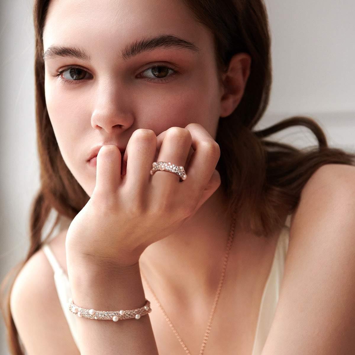 APM Monaco Niche Luxury Ring Pink.