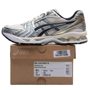 حذاء رياضي ASICS GEL-KAYANO 14 بلون فضي Birch Pure Silver.