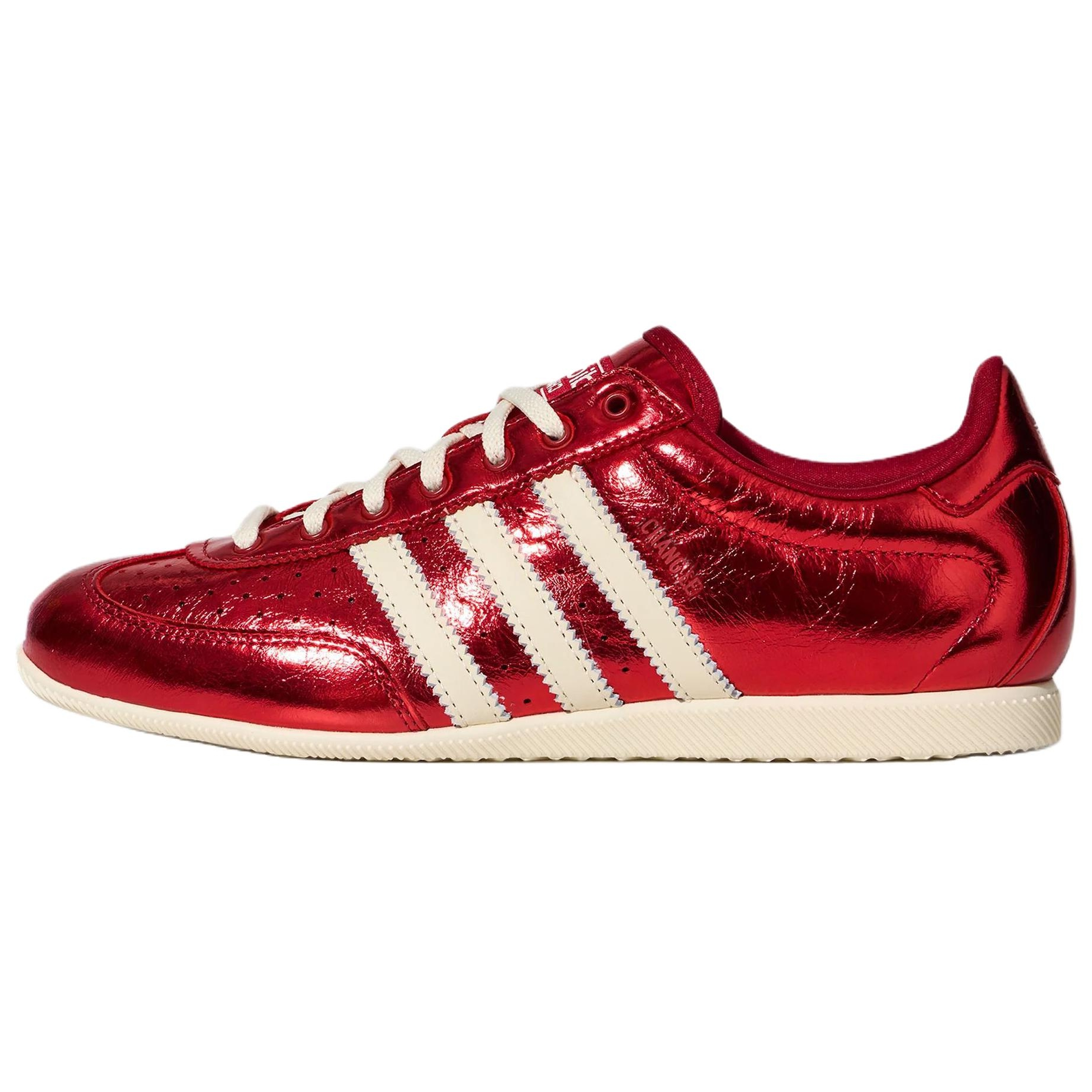 حذاء رياضي أصلي Adidas Changle باللون الأحمر الميتاليك