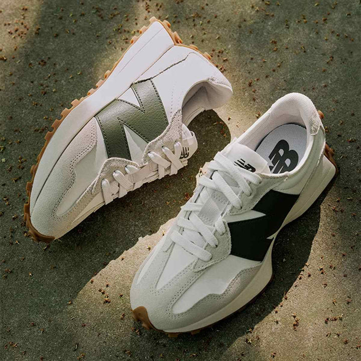 New Balance | حذاء بتصميم عصري وخفيف - رفعة