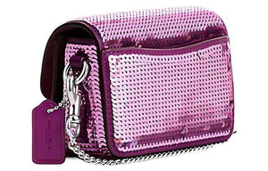 حقيبة Coach Crossbody صغيرة بالترتر الأرجواني.
