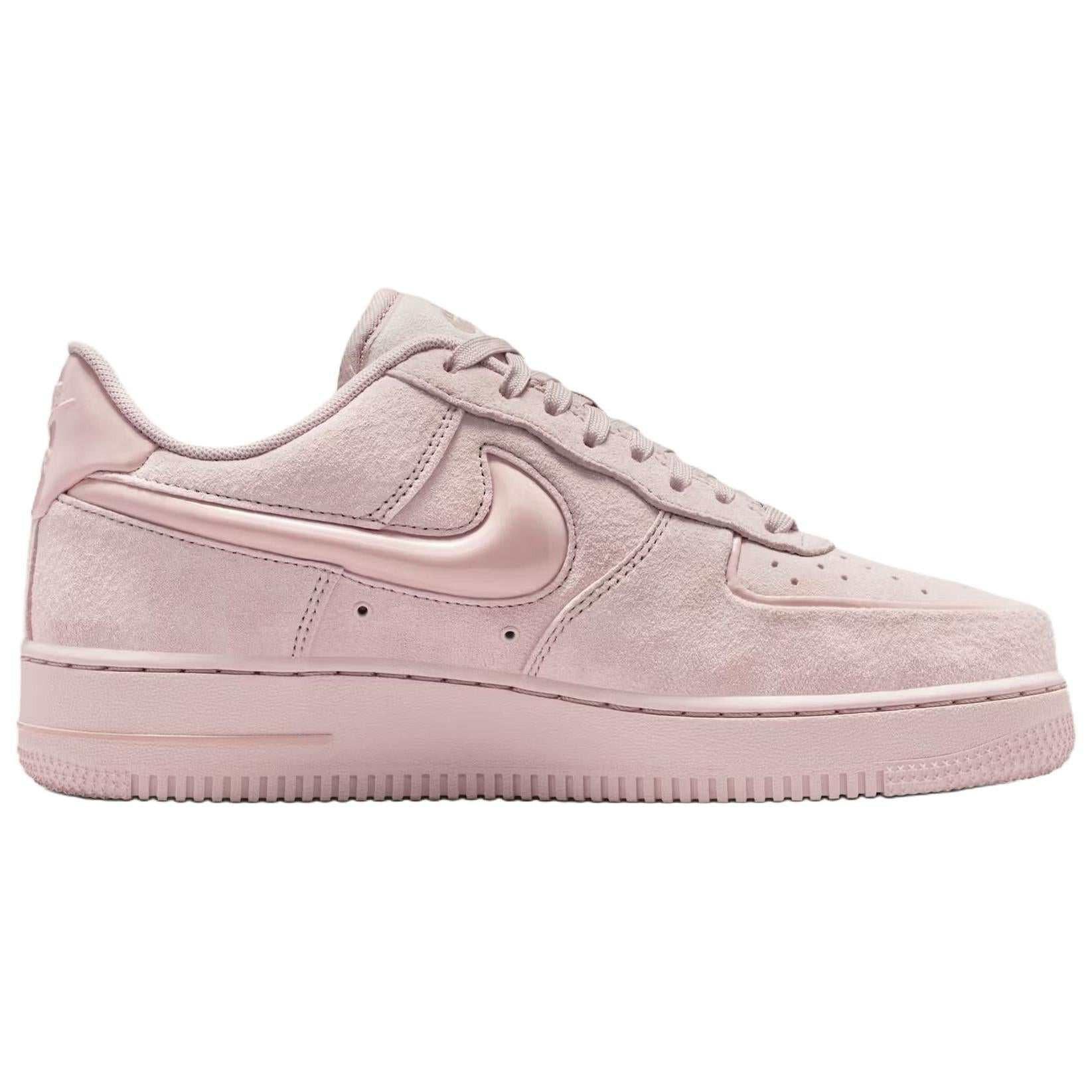 حذاء Nike Air Force 1 وردي شمواه نسائي.