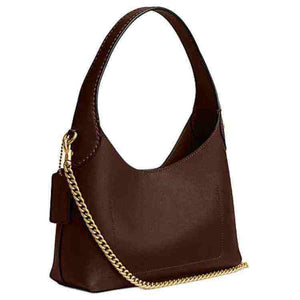 حقيبة Coach Shoulder Bag جلد بني بسلسلة ذهبية.