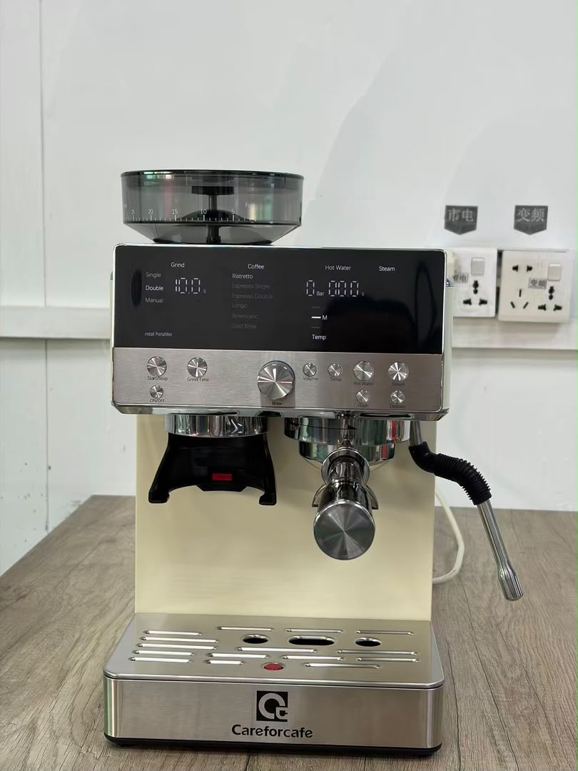 مكينة قهوة Careforcafe باللون الكريمي countertop setup view توضح الشاشة وأدوات التحكم.