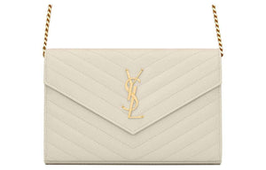حقيبة Saint Laurent Wallet on Chain بلون أوف وايت أنيق.