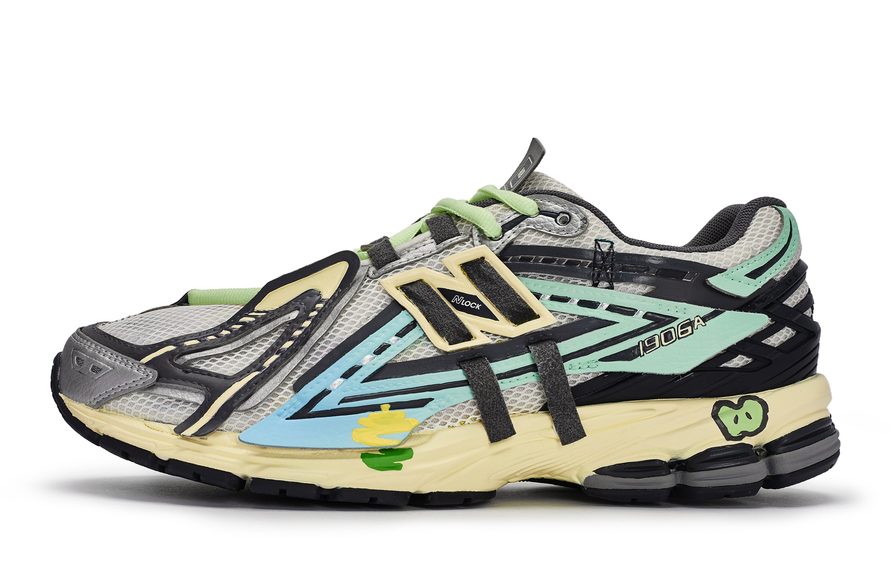 حذاء رياضي New Balance 1906A رمادي وأخضر