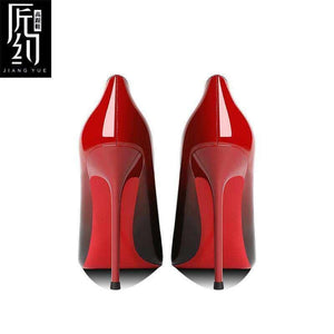 Christiana حذاء كعب عالي Stiletto بتدرج ألوان أنيق وجذاب.