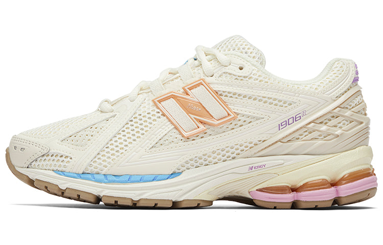 حذاء New Balance 1906R كريمي رياضي مريح