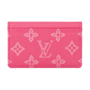 محفظة بطاقات Card Holder وردية بنقشة Monogram.