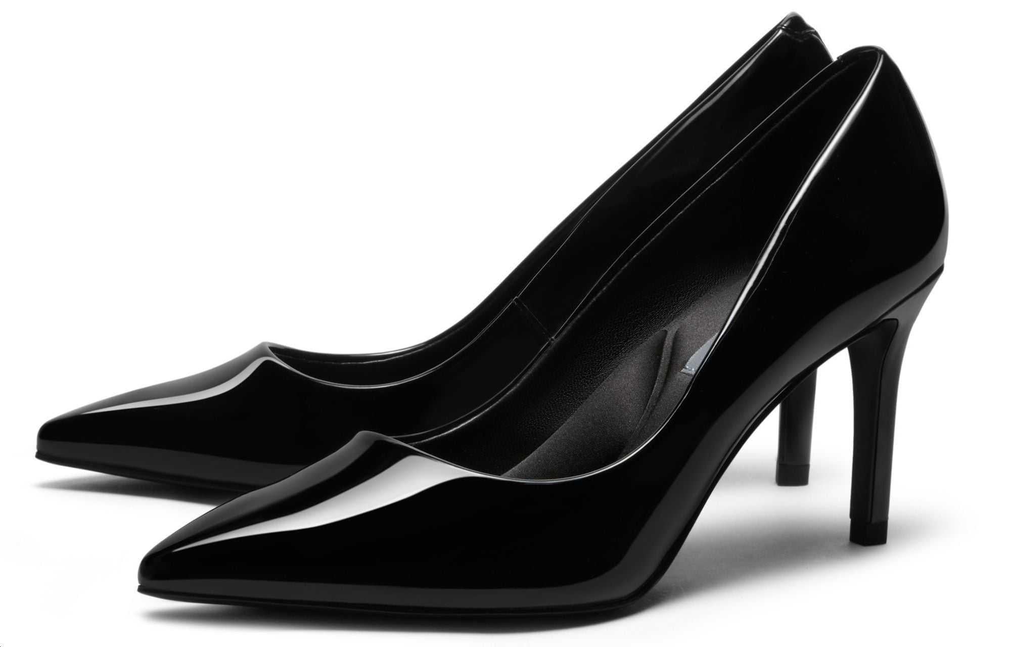 حذاء نسائي High Heels بمقدمة مدببة وجلد لامع CHARLES & KEITH.