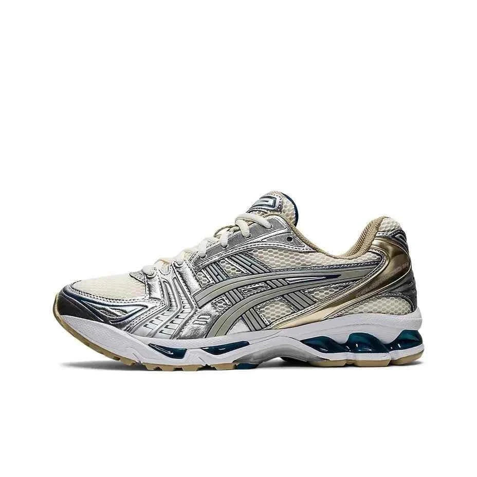 Asics Gel Kayano 14  حذاء ذهبي فضي.