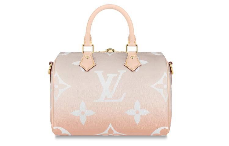 حقيبة Louis Vuitton Speedy Bandoulière بتصميم وردي متدرج.