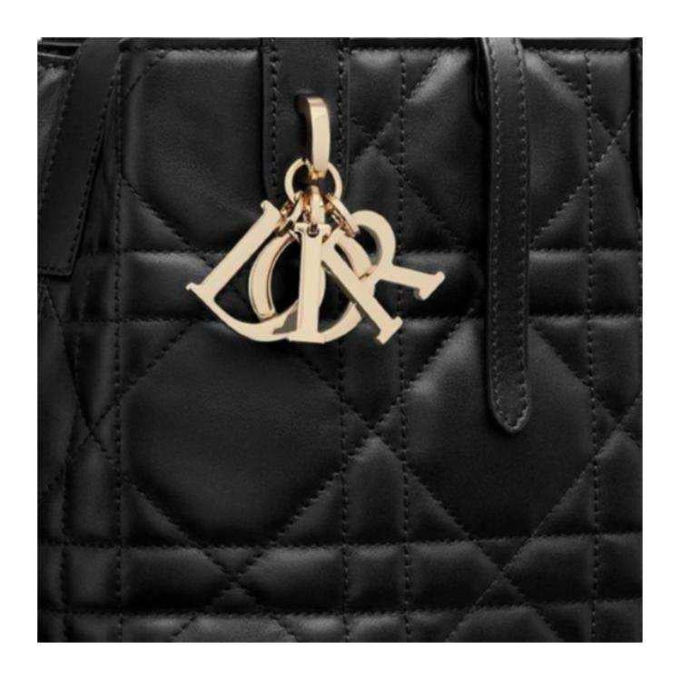 Dior Toujours Bag Small |👜✨ حقيبة ديور توجور أسلوب راقٍ واستثمار يدوم.