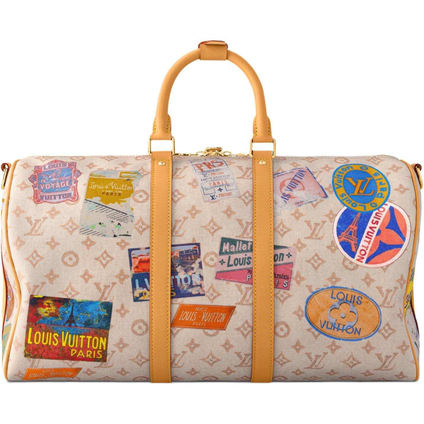حقيبة سفر Louis Vuitton Keepall بملصقات السفر الملونة.