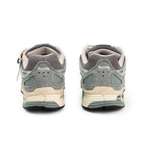 Nike P-6000 Octopus Gray Green اصدار خاص.
