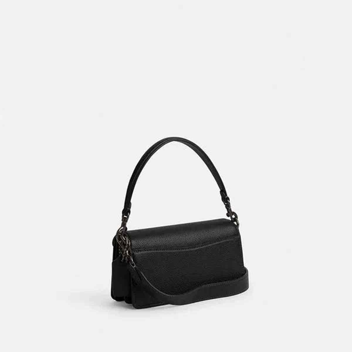 حقيبة Shoulder Bag سوداء بجلد فاخر وتصميم Tabby أنيق.