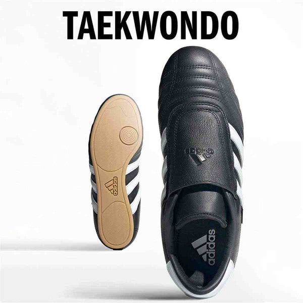 حذاء Jennie من أديداس كلوڤر تايكوندو أنيق للجنسين بلون أسود وخطوط بيضاء.اديداس