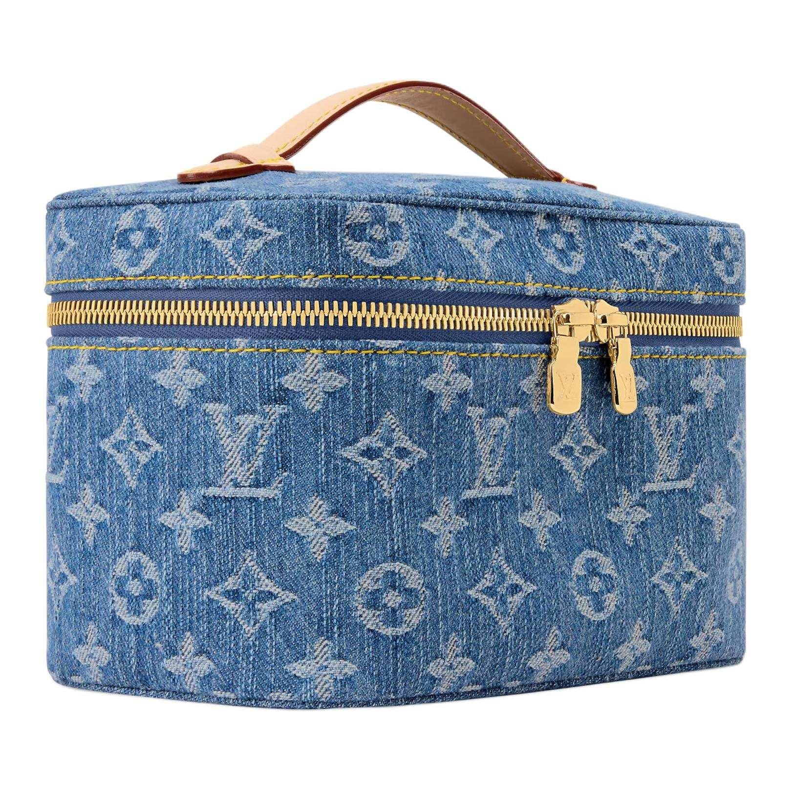 حقيبة Makeup من قماش Denim أزرق بنقشة Monogram.