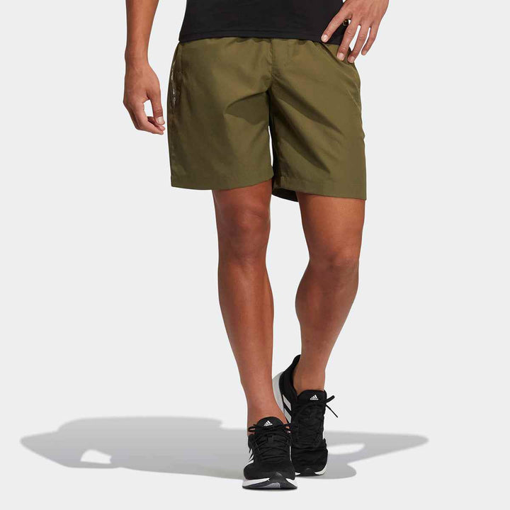 adidas men's breathable running pants, casual and comfortable for training sessions.