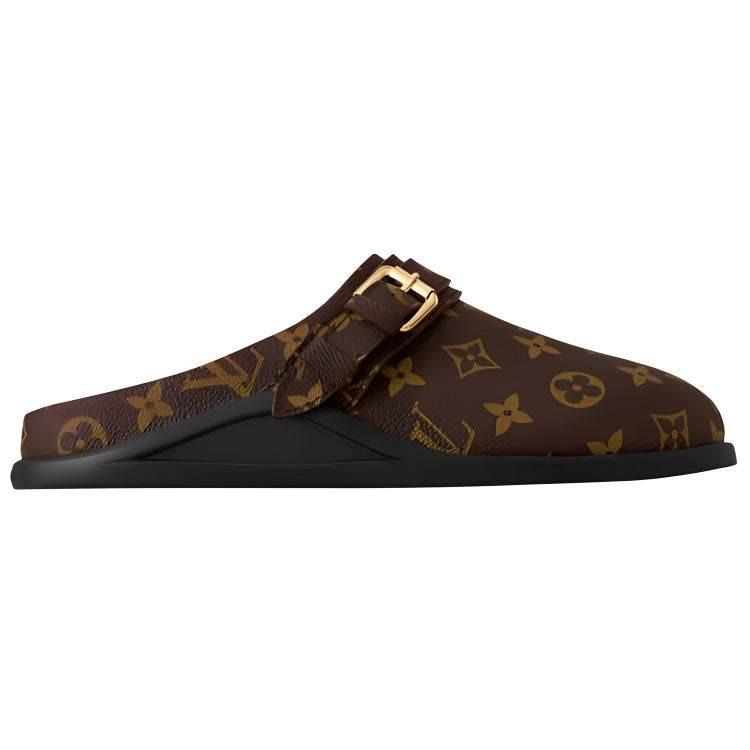 حذاء Louis Vuitton Mule بنقشة Monogram باللون البني.