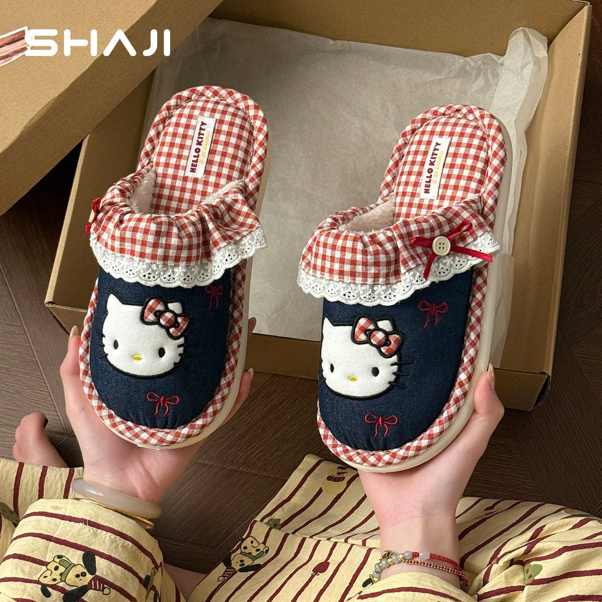 Hello Kitty cotton slippers for women, 2026 new autumn/winter warm non-slip indoor home slippers for women - رفعة