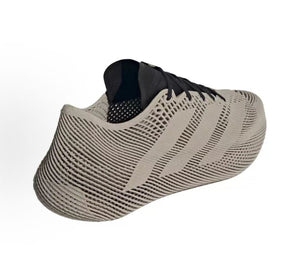 حذاء Adidas الرياضي للمشي المريح بتصميم ثلاثي الأبعاد بيج - رفعة