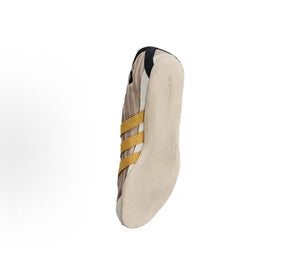 حذاء adidas x SFTM الرياضي باللون البيج أصلي 100% - رفعة