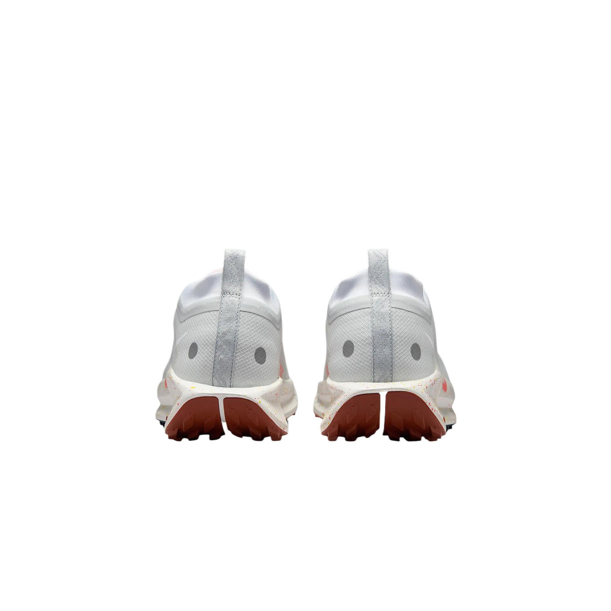 حذاء Nike Pegasus Trail 5 GORE-TEX للجري أبيض ووردي - رفعة