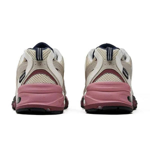حذاء تمارين وردي من New Balance للجيم والمشي