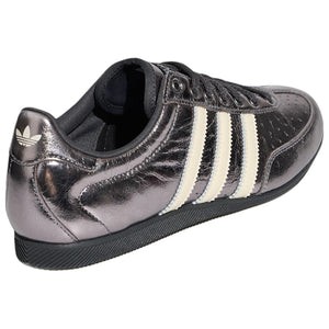 حذاء رياضي أصلي adidas Changle بلون رمادي ميتالك - رفعة